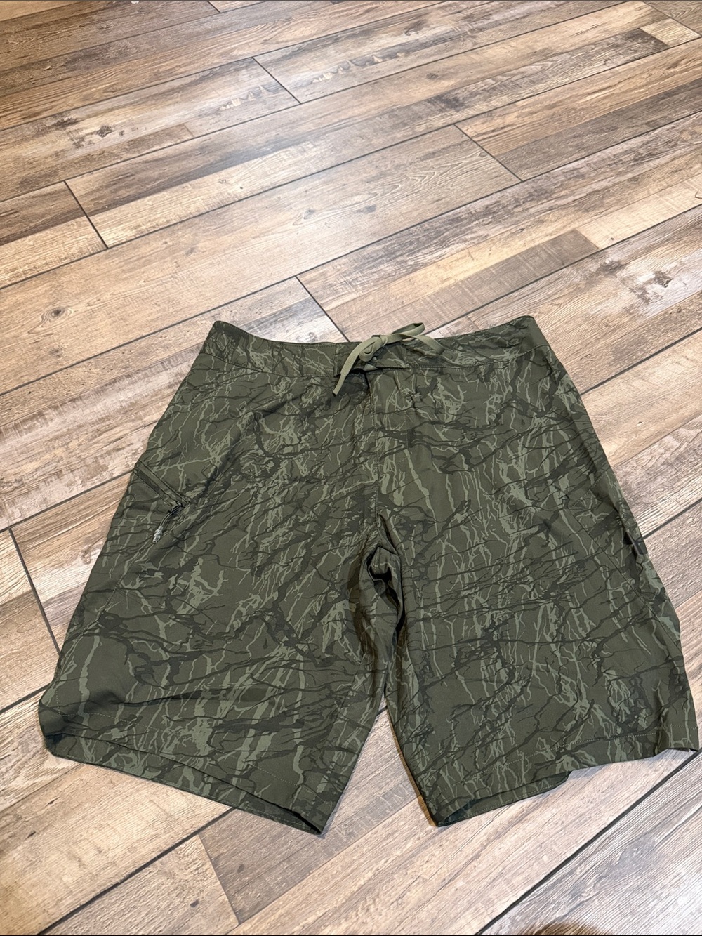 Men's Olive Green Swim Shorts - Drawstring Waist